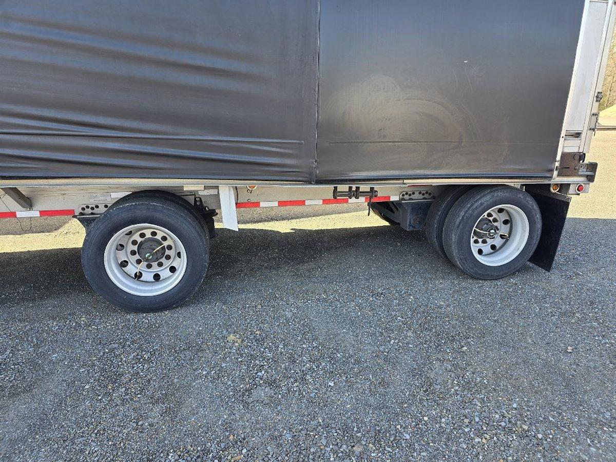 Used 2016 Flatbed 413