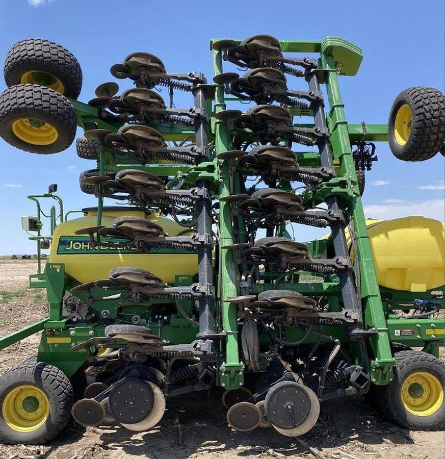 Used 2014 John Deere 1990CCS