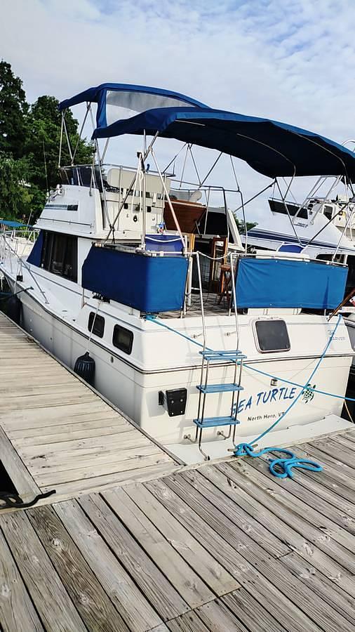 Used 1991 Vberth Aft Cabin Cruiser