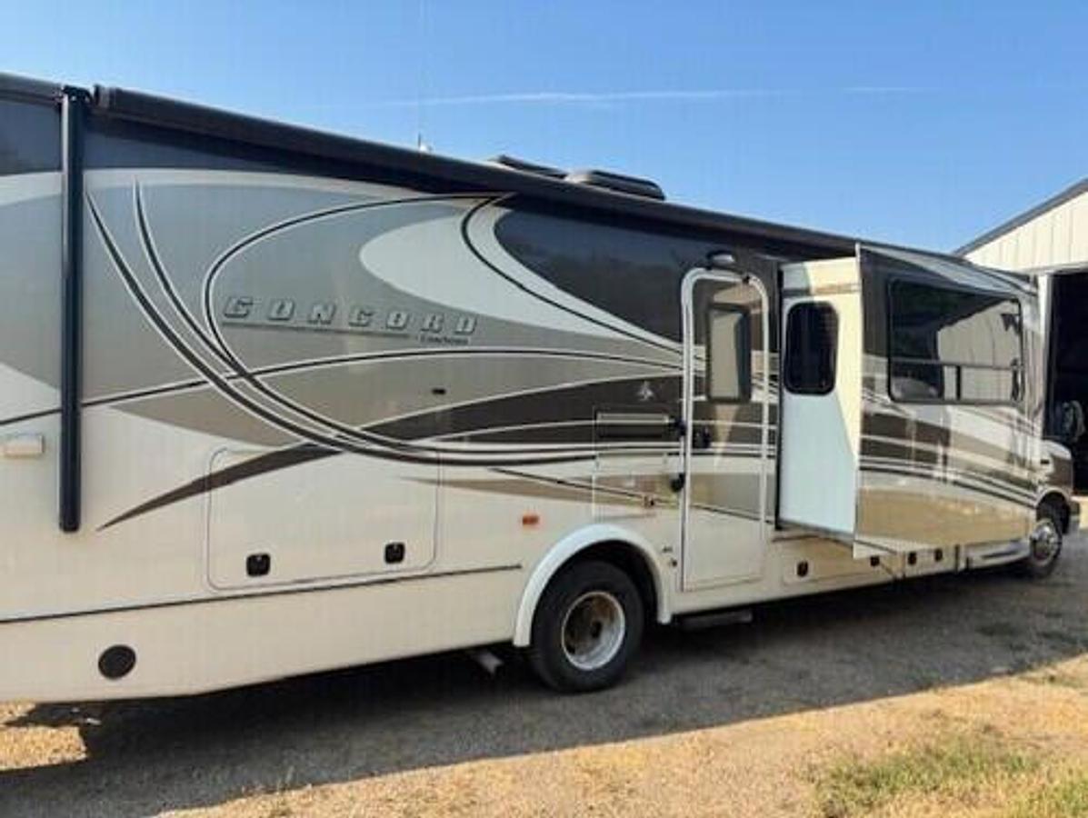 Used 2015 Coachmen Concord 300TS Class C Motorhome