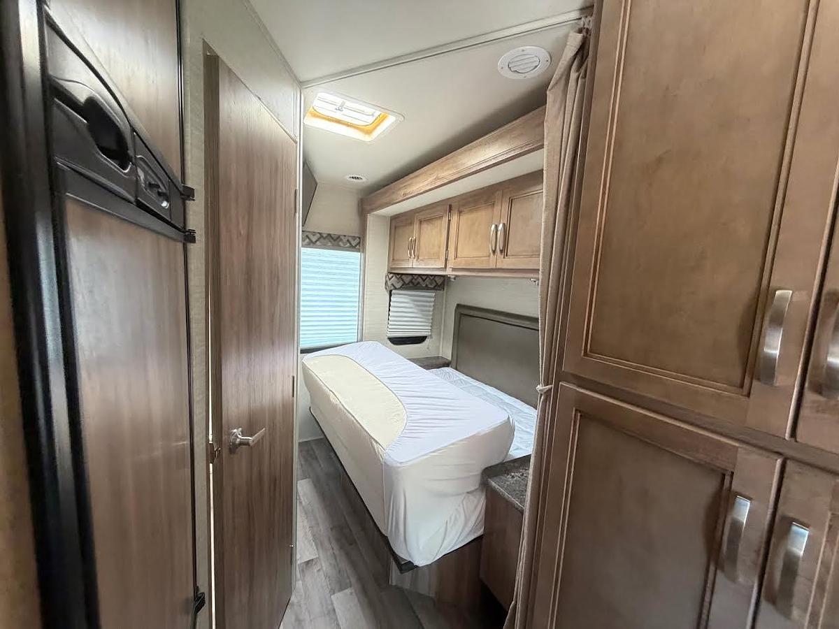 Used 2019 Jayco Redhawk SE 33C