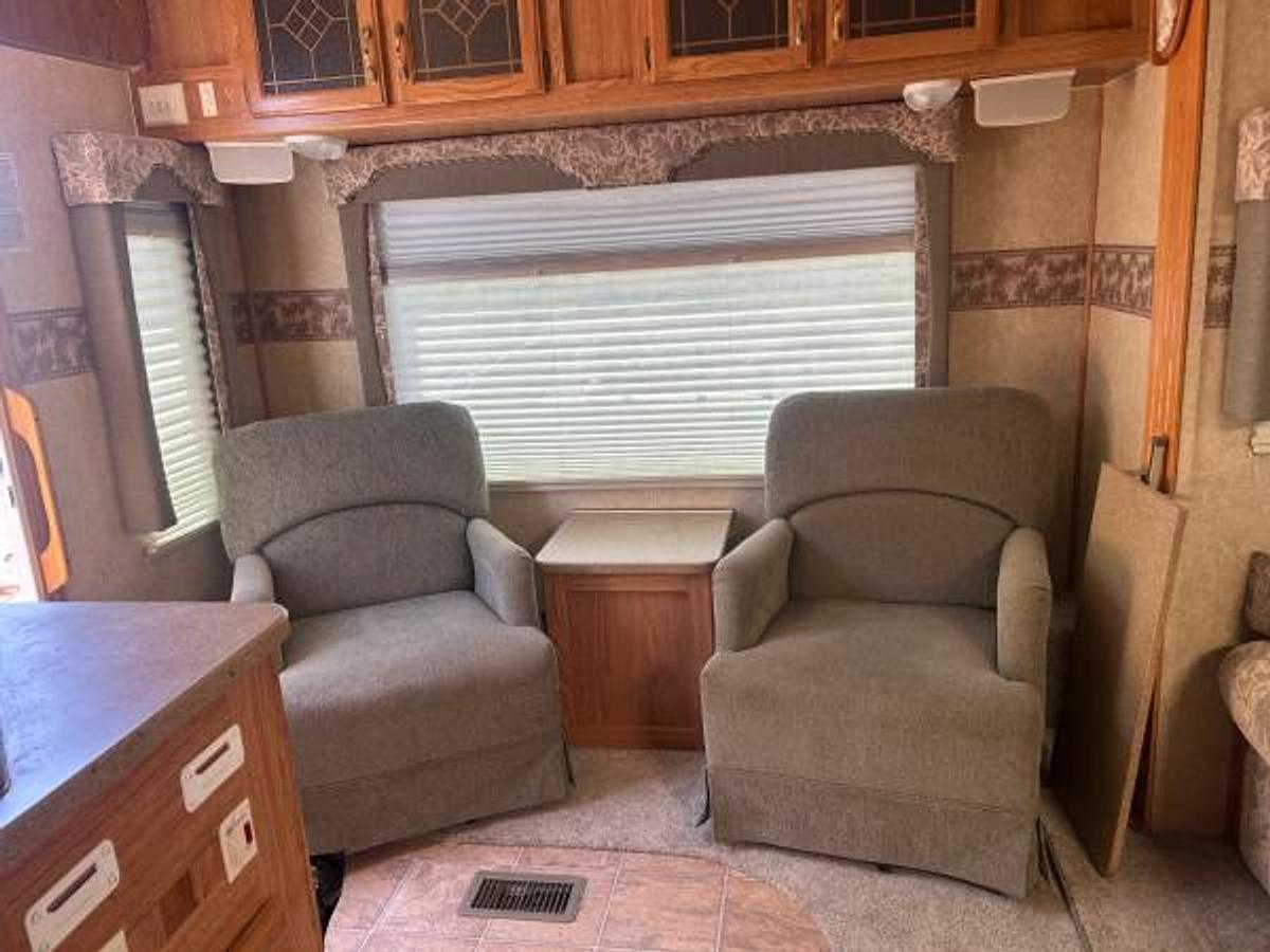 Used 2006 Forest River Sierra Fifth Wheel