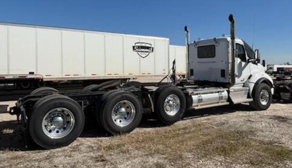 Used 2020 Kenworth T880