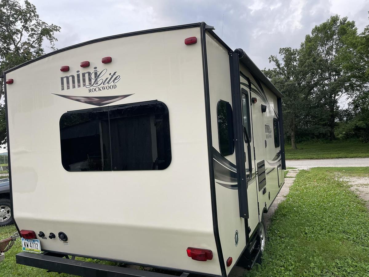 Used 2015 Forest River Rockwood Mini Lite 1907 Travel Trailer