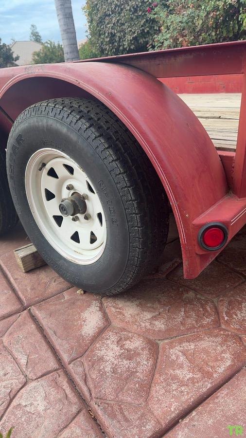 Used 2000 Load Trail Trailer