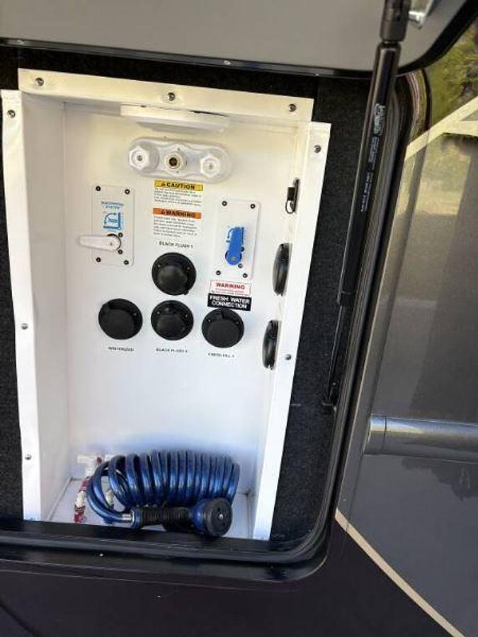 Used 2023 Luxe Elite 44FL Fifth Wheel