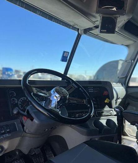 Used 2008 Freightliner COLUMBIA 120