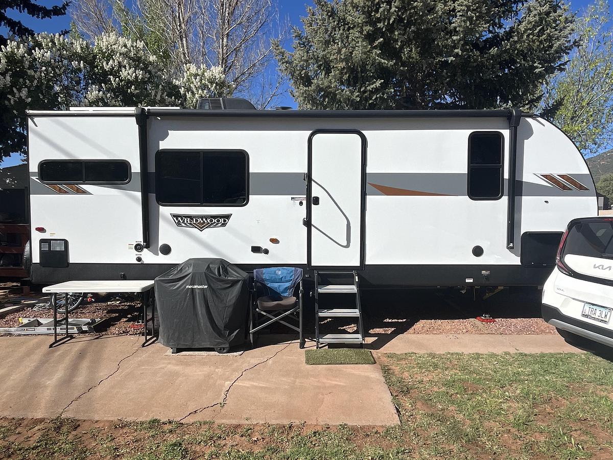 Used 2024 Forest River Wildwood 23RK Travel Trailer