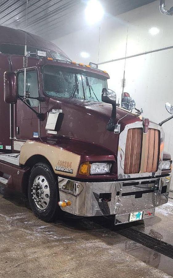Used 2005 Kenworth T600