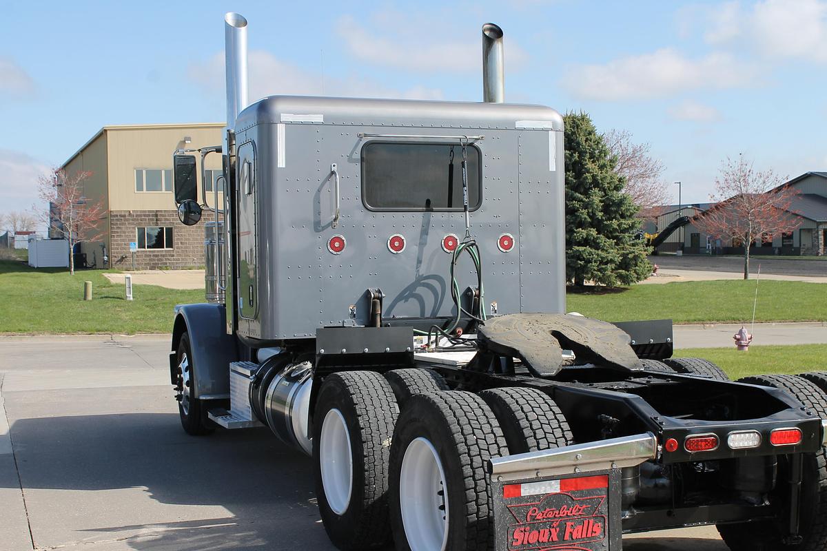 Used 2018 Peterbilt 389