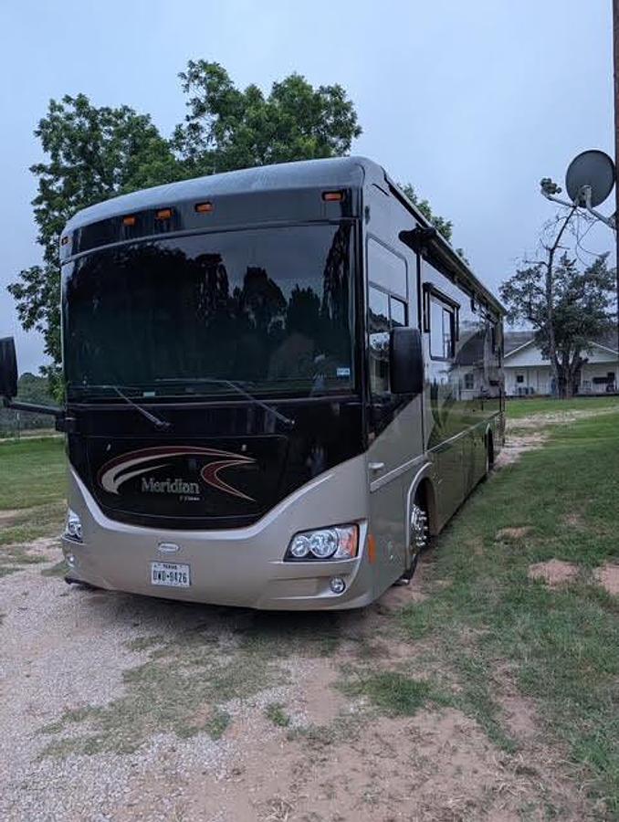 Used 2010 Itasca Meridian V Class 34Y