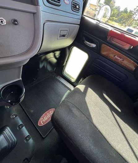 Used 2011 Peterbilt 388