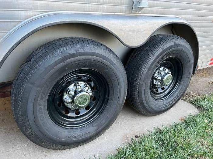 Used 2000 Sundowner Sunlite with Hitch