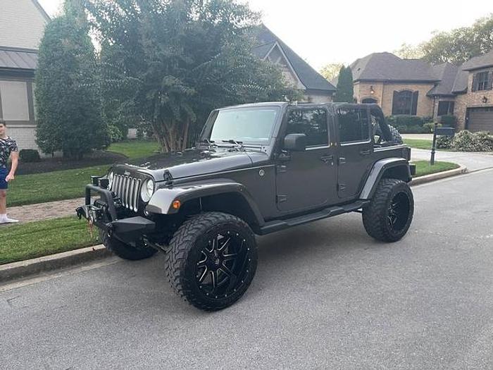 Used 2018 Jeep Wrangler JK Unlimited Sahara