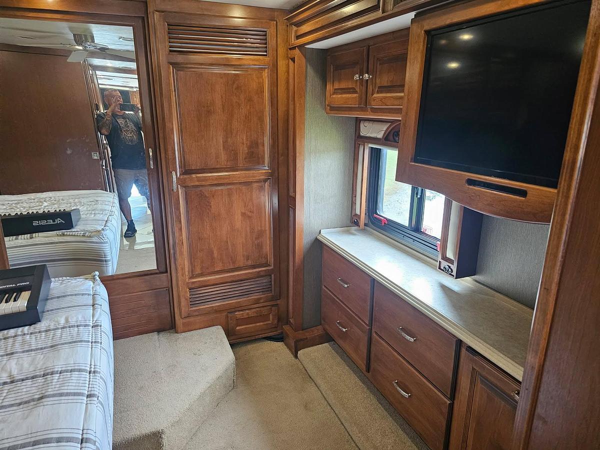 Used 2013 Tiffin Motorhomes Phaeton 40QKH