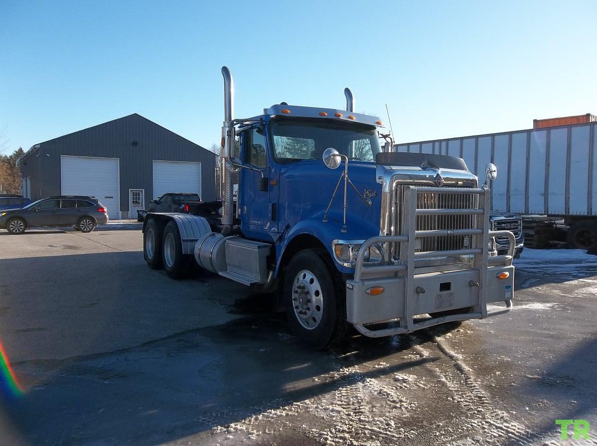 Used International 9900i Tandem Axle Day Cab Semi Tractor