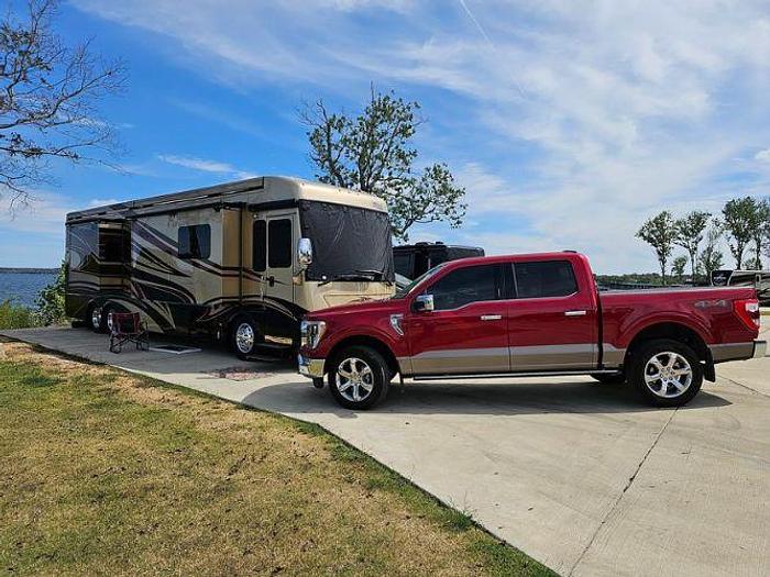 Used 2015 Newmar Dutch Star 4018