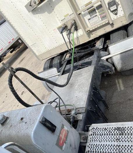 Used 2011 Peterbilt 386