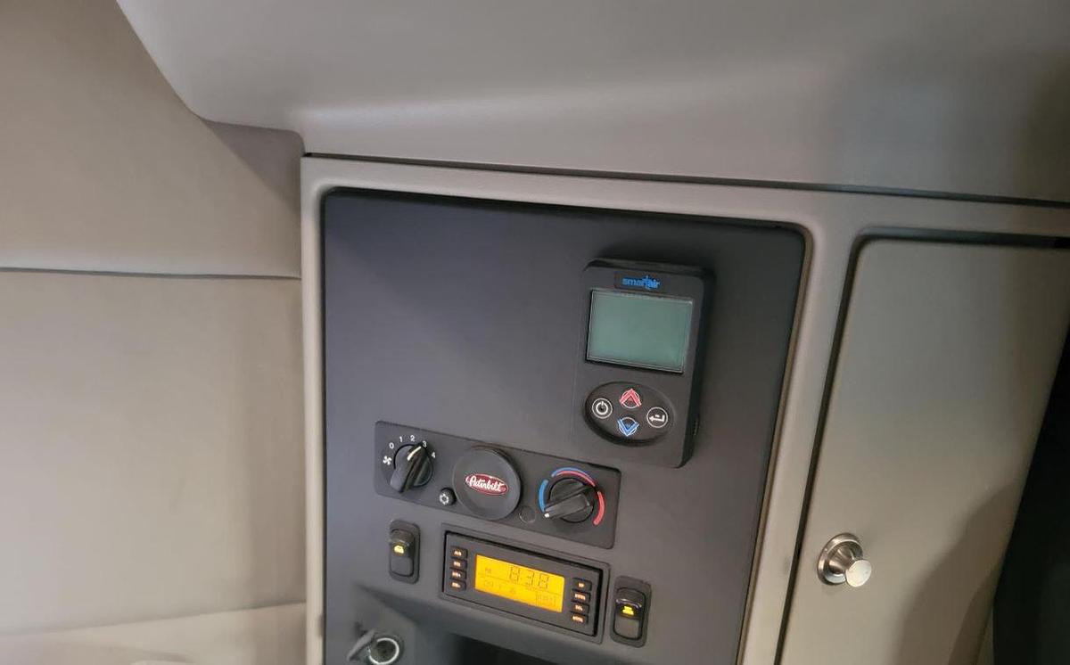 Used 2021 Peterbilt 567