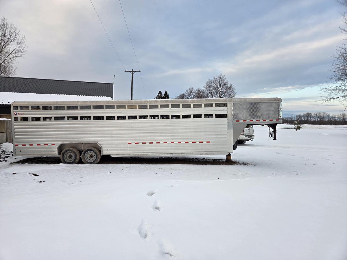 Used 2018 Kiefer Horse Trailer