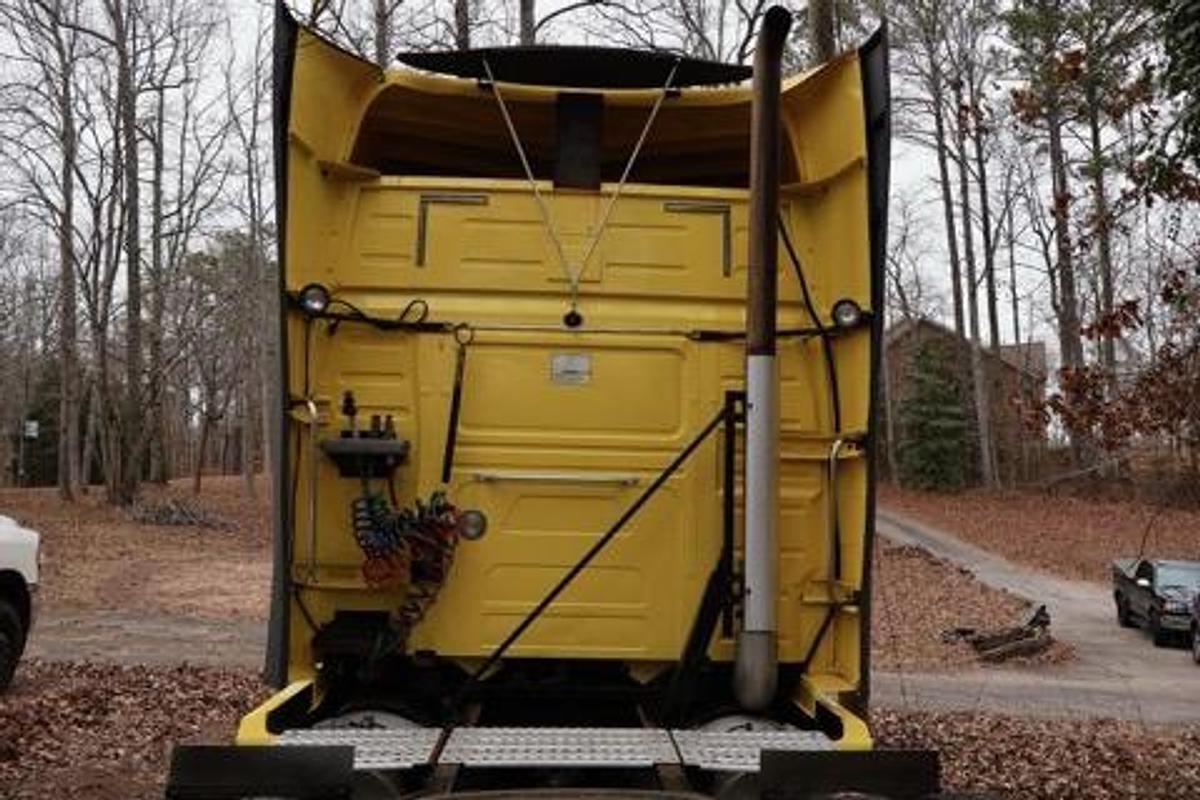 Used 2014 Western Star 4900 Conventional Sleeper Semi