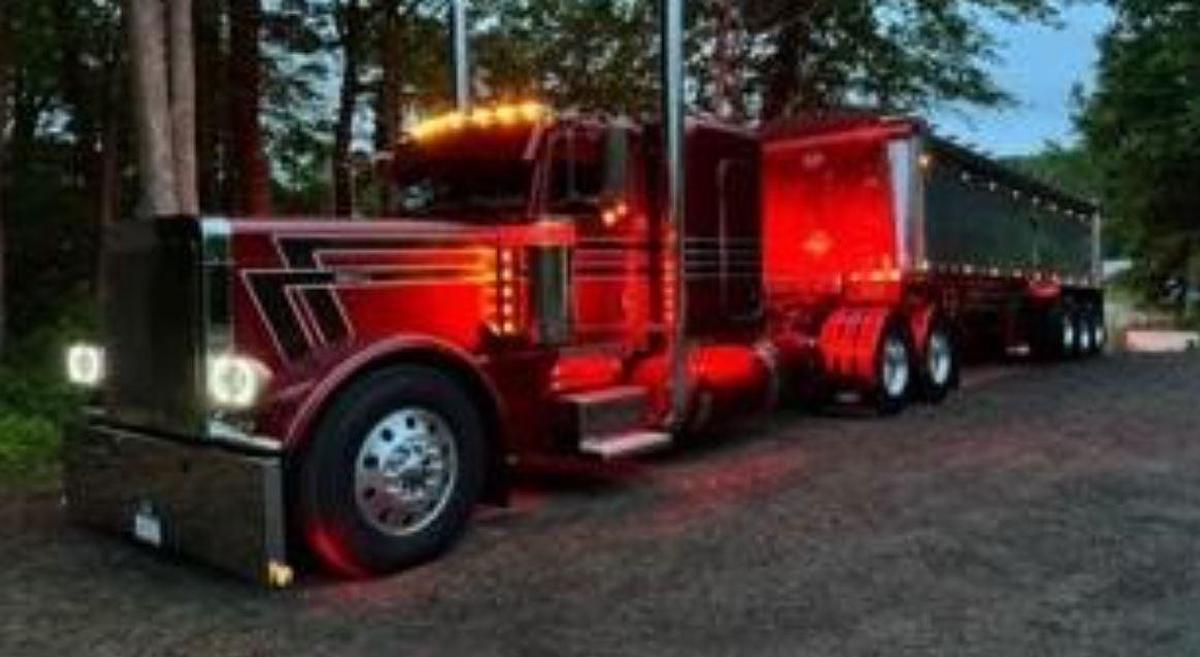 Used 2024 Peterbilt 389