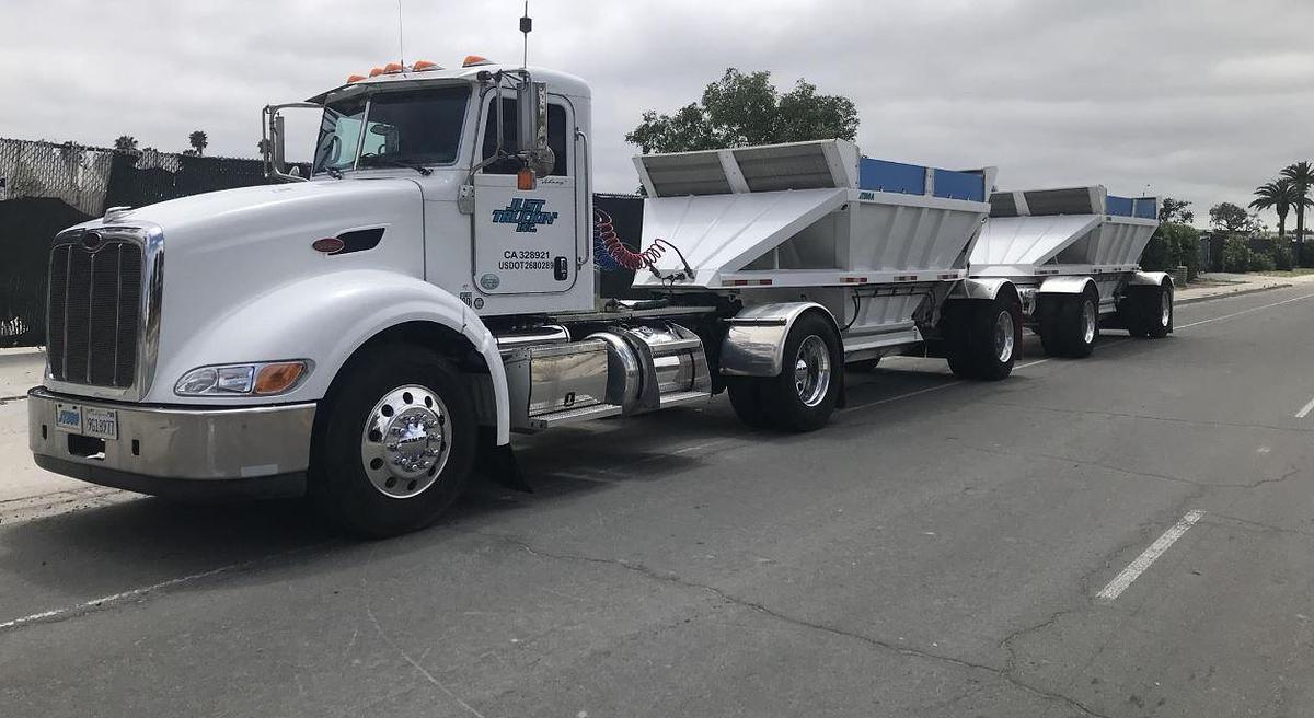 Used 2013 Peterbilt 386