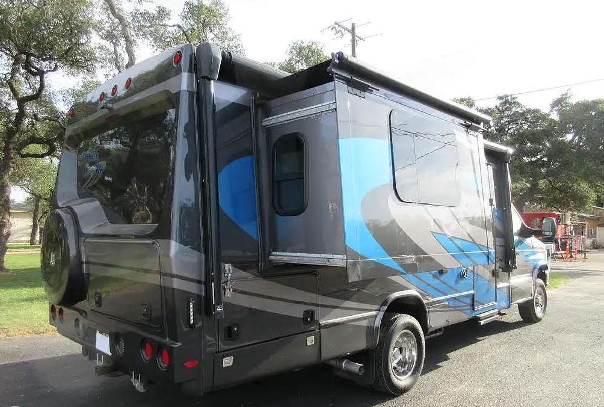Used 2022 Phoenix Cruiser 2351D 4x4 Class B+ Motorhome