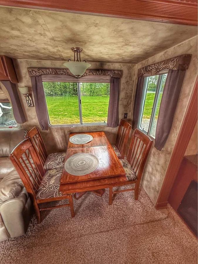 Used 2015 Northwood Arctic Fox Silver Fox 29-5T