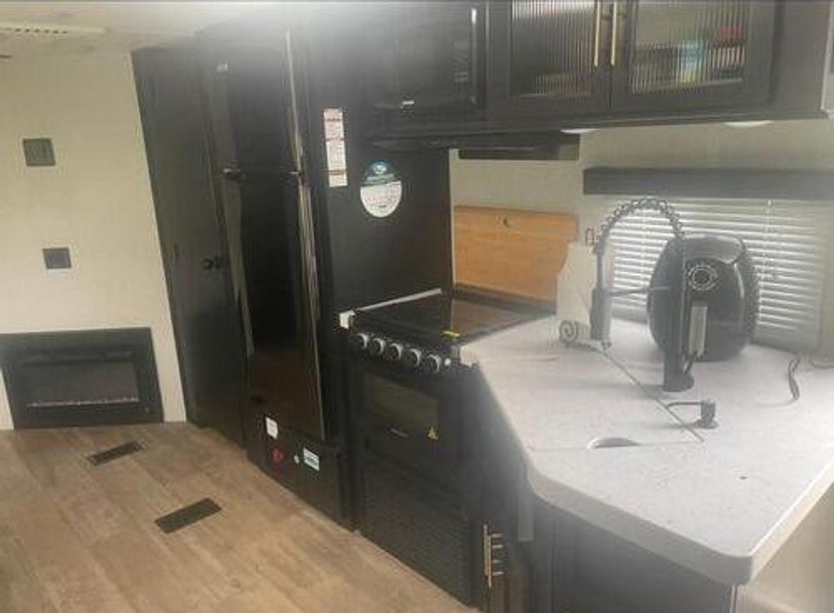 Used 2021 Forest River Cherokee