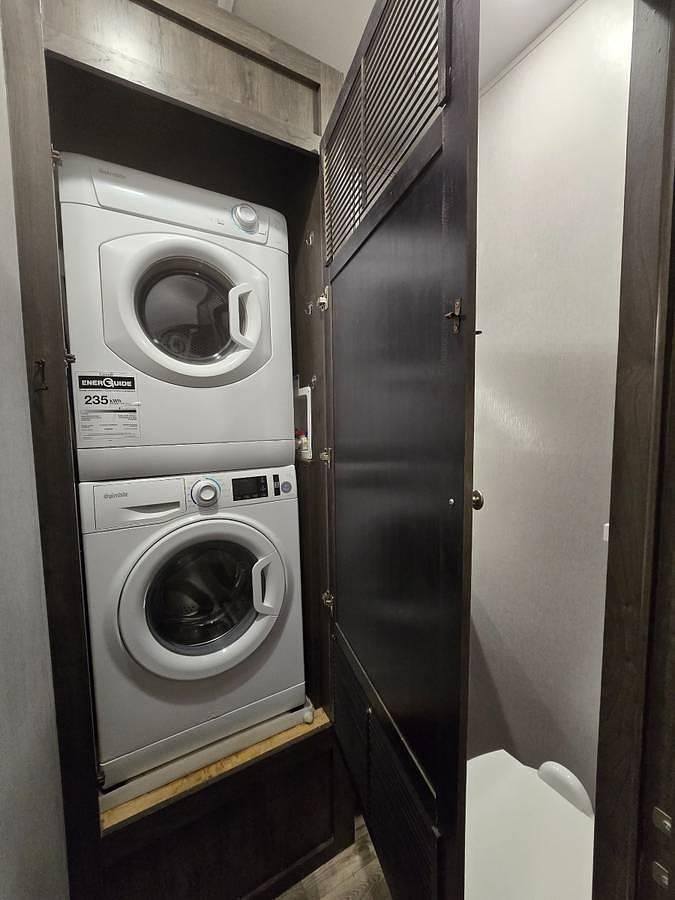 Used 2021 Forest River Cardinal Luxury 390FBX