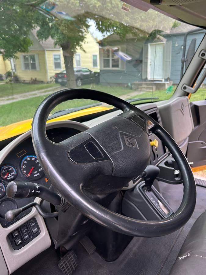 Used 2016 International 4300 – 26' Box Truck – 3,300 LB Liftgate – Allison Automatic – Air Ride