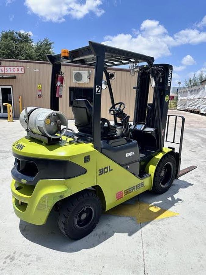 Used 2021 Clark 30L Forklift