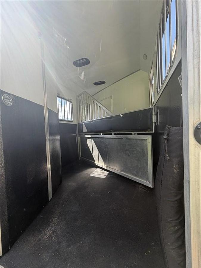 Used 2023 Bison Sv7208 2 Horse