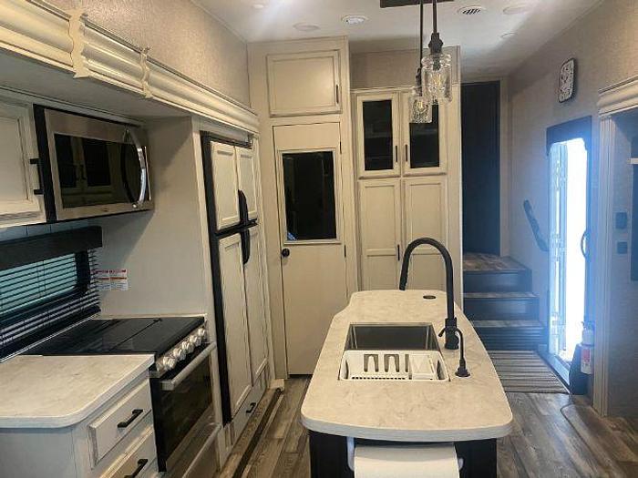 Used 2022 Jayco Eagle 317RLOK
