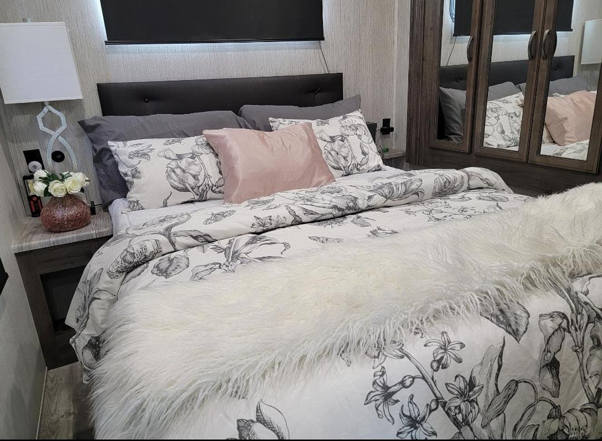 Used 2021 Forest River Sierra Destination 420FL Park Model