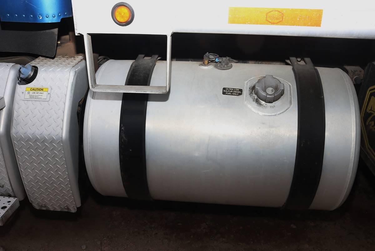 Used 2016 Freightliner 122 SD