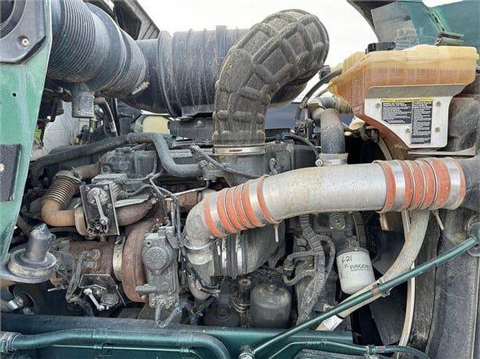 Used 2015 KENWORTH T80