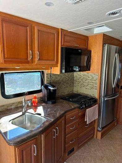 Used 2015 36' Fleetwood Bounder 35K
