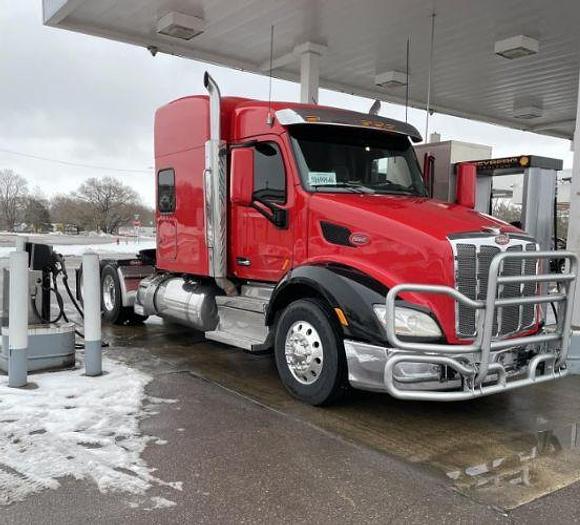 Used 2018 Peterbilt 579
