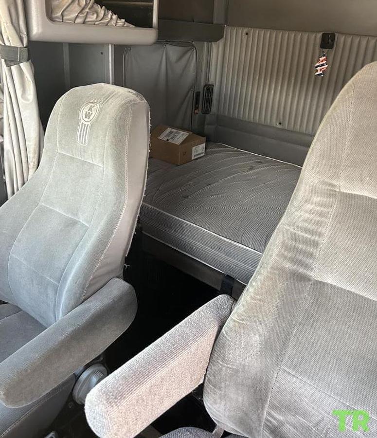 Used 2002 Kenworth W900