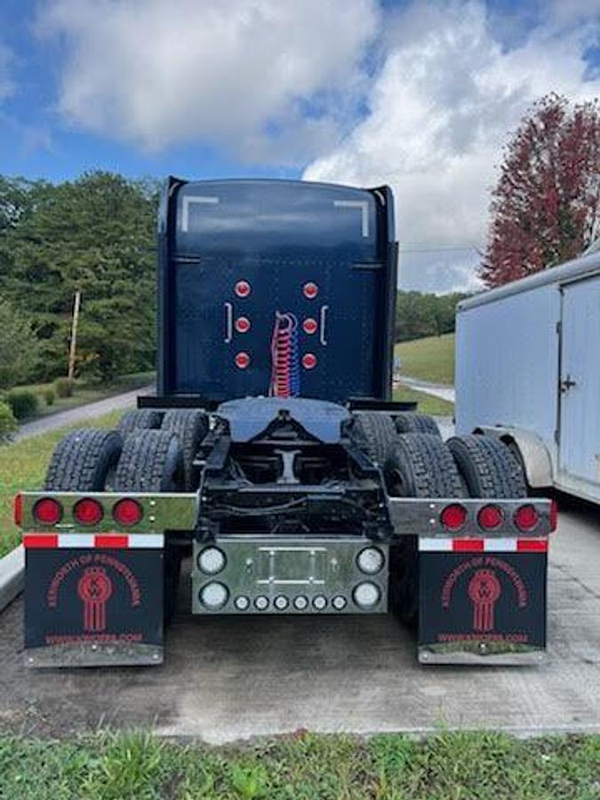 Used 2000 Kenworth W900L Conventional Sleeper Semi