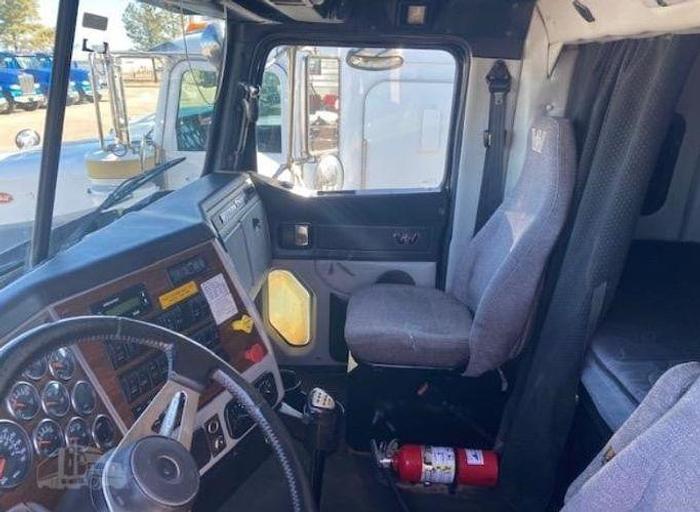 Used 2015 WESTERN STAR 4900