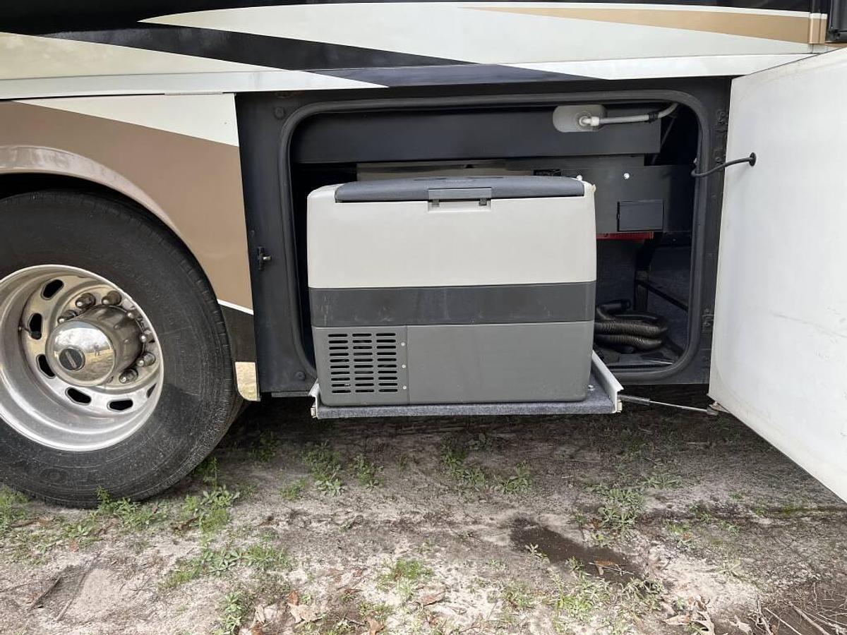 Used 2013 Winnebago Tour 42QD Class A Motorhome