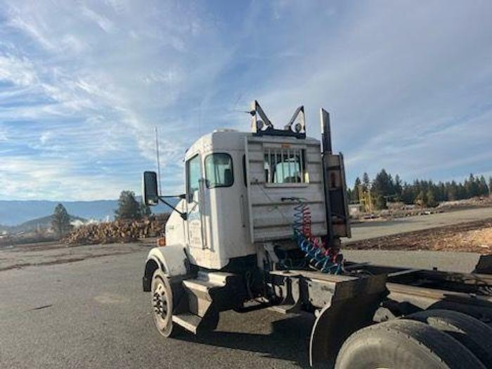 Used 2000 KENWORTH T800