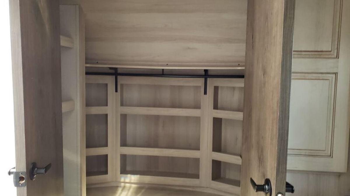 Used 2021 Alliance Paradigm 370FB Fifth Wheel