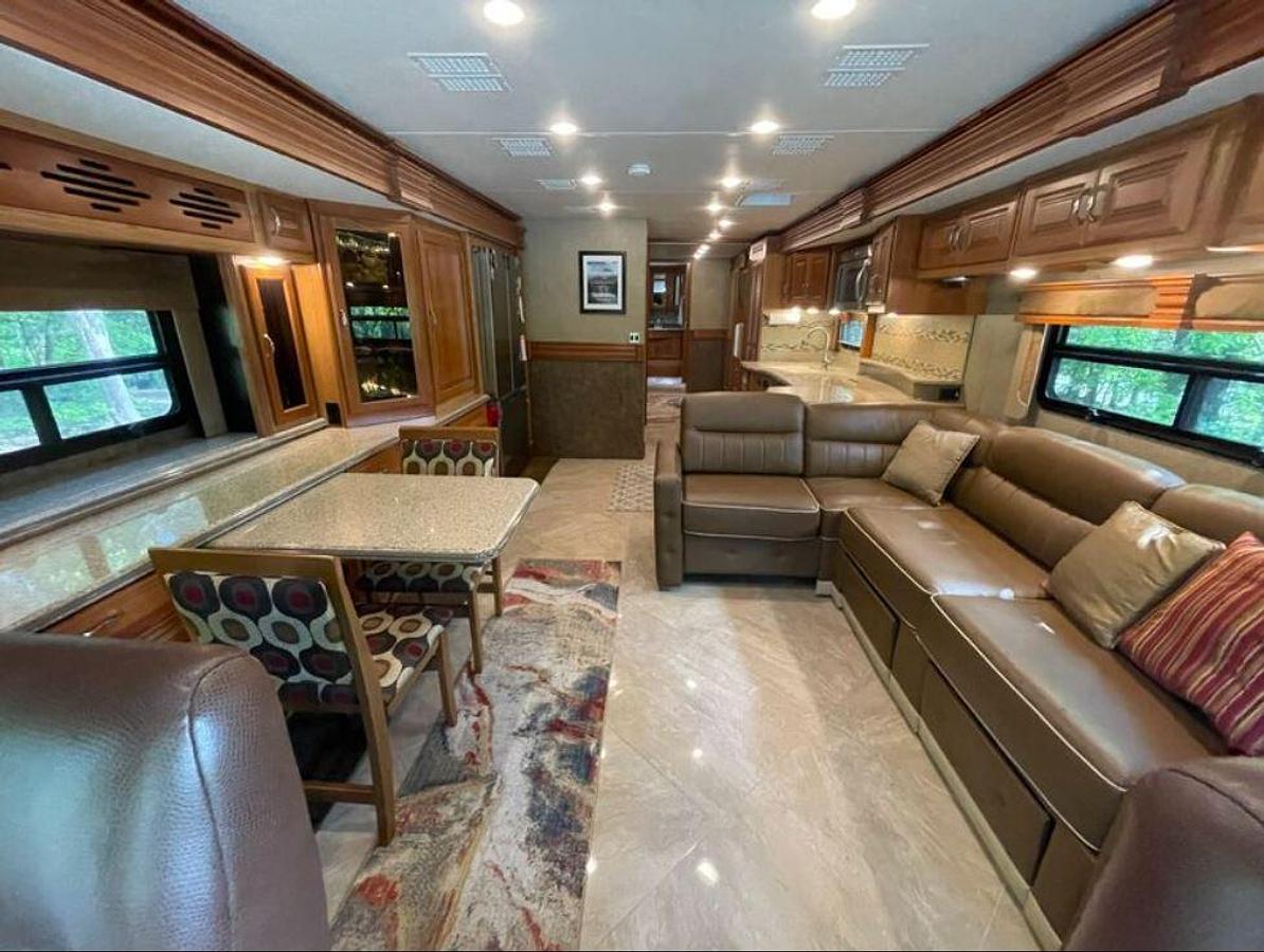 Used 2015 Fleetwood Discovery 40E