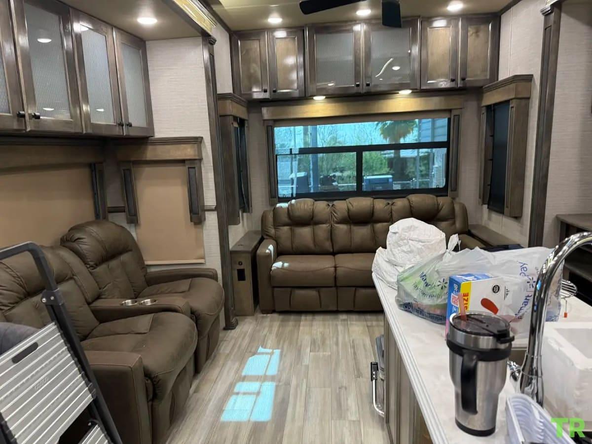 Used 2022 Vanleigh Beacon 34RLB