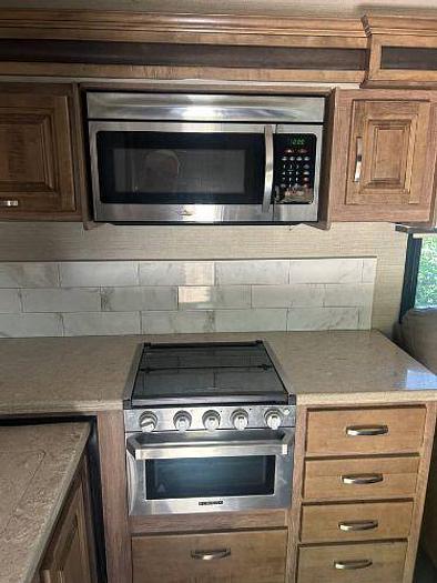 Used 2020 Jayco Precept 31UL