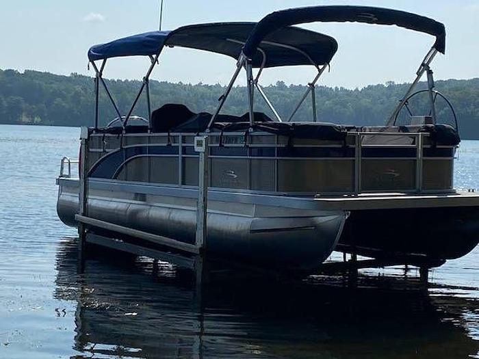 Used 2021 Bennington 23SSRSD Pontoon Boat